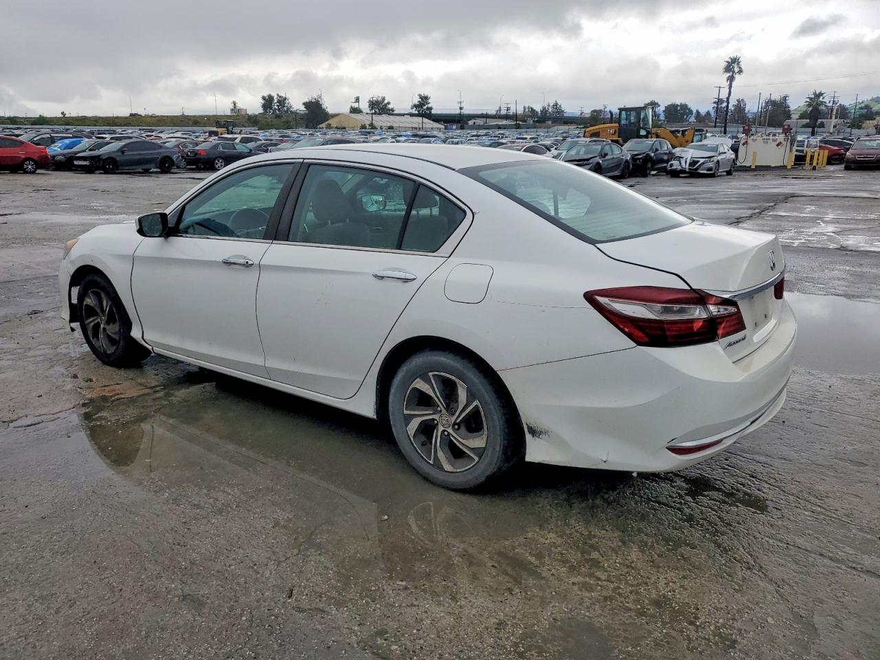 2017 HONDA ACCORD LX photo 2