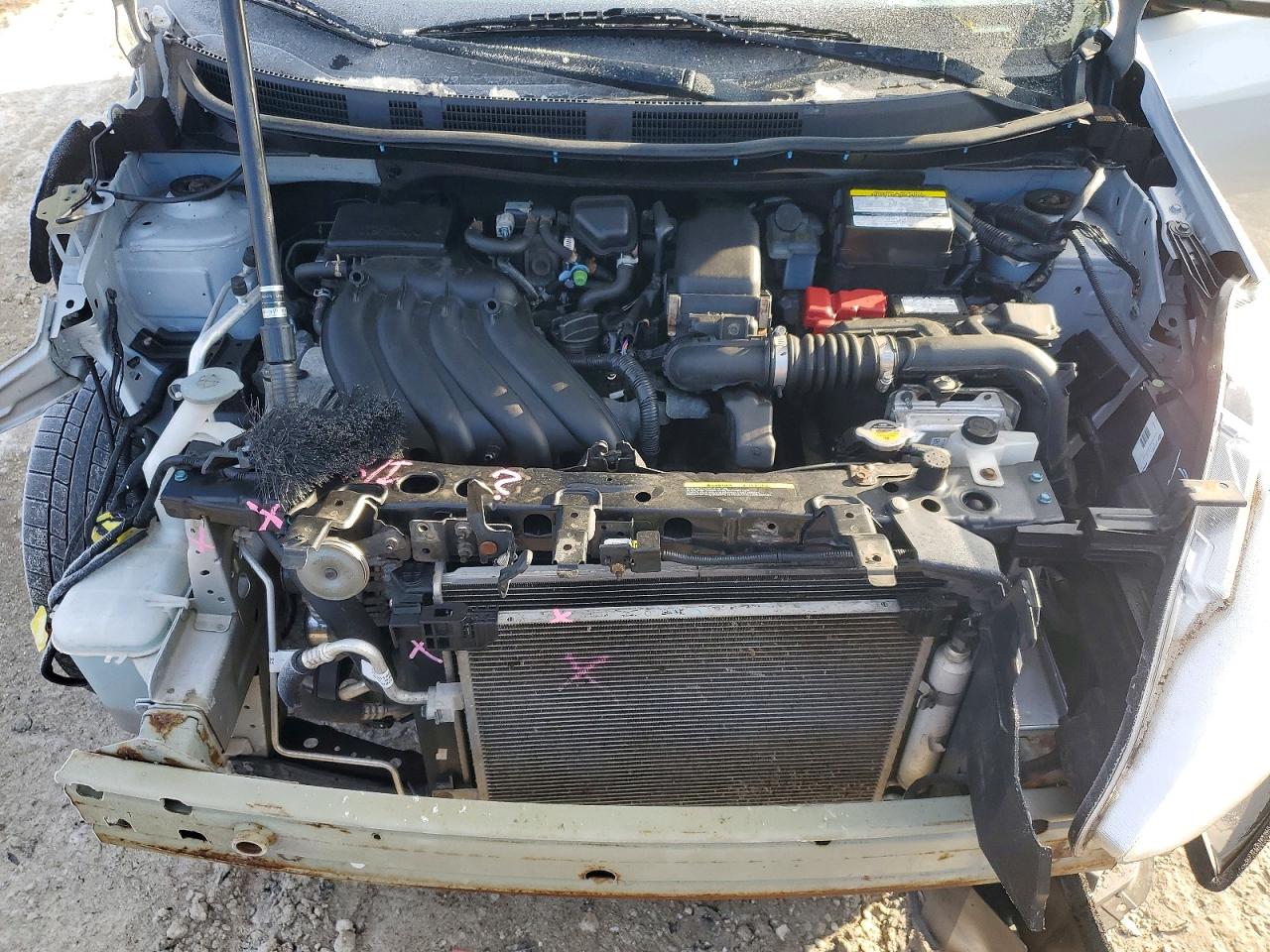2018 NISSAN VERSA S photo 11