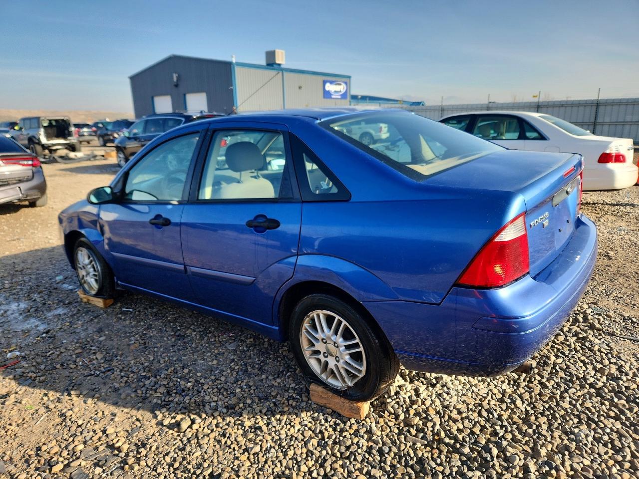 2005 FORD FOCUS ZX4 photo 2