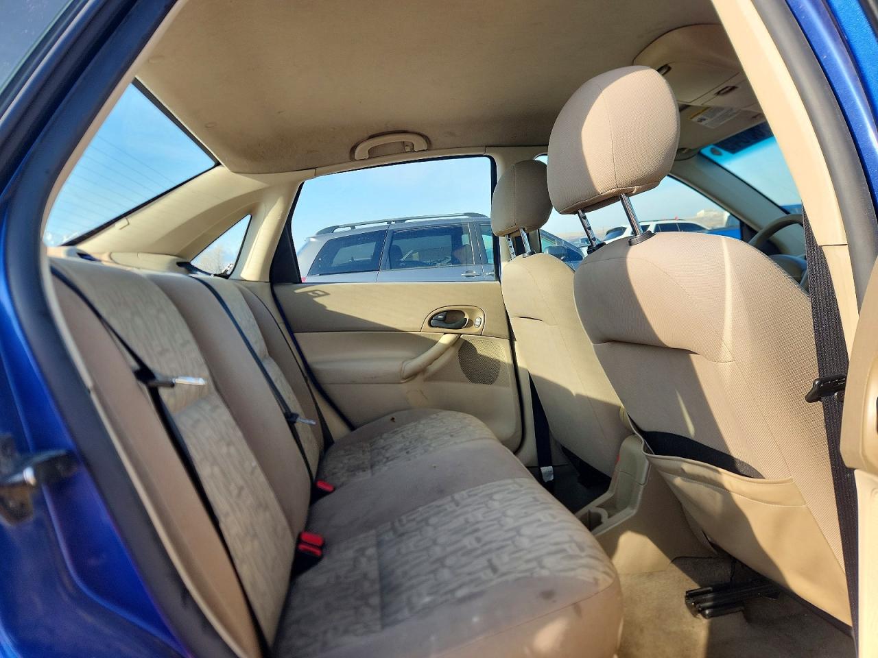 2005 FORD FOCUS ZX4 photo 10