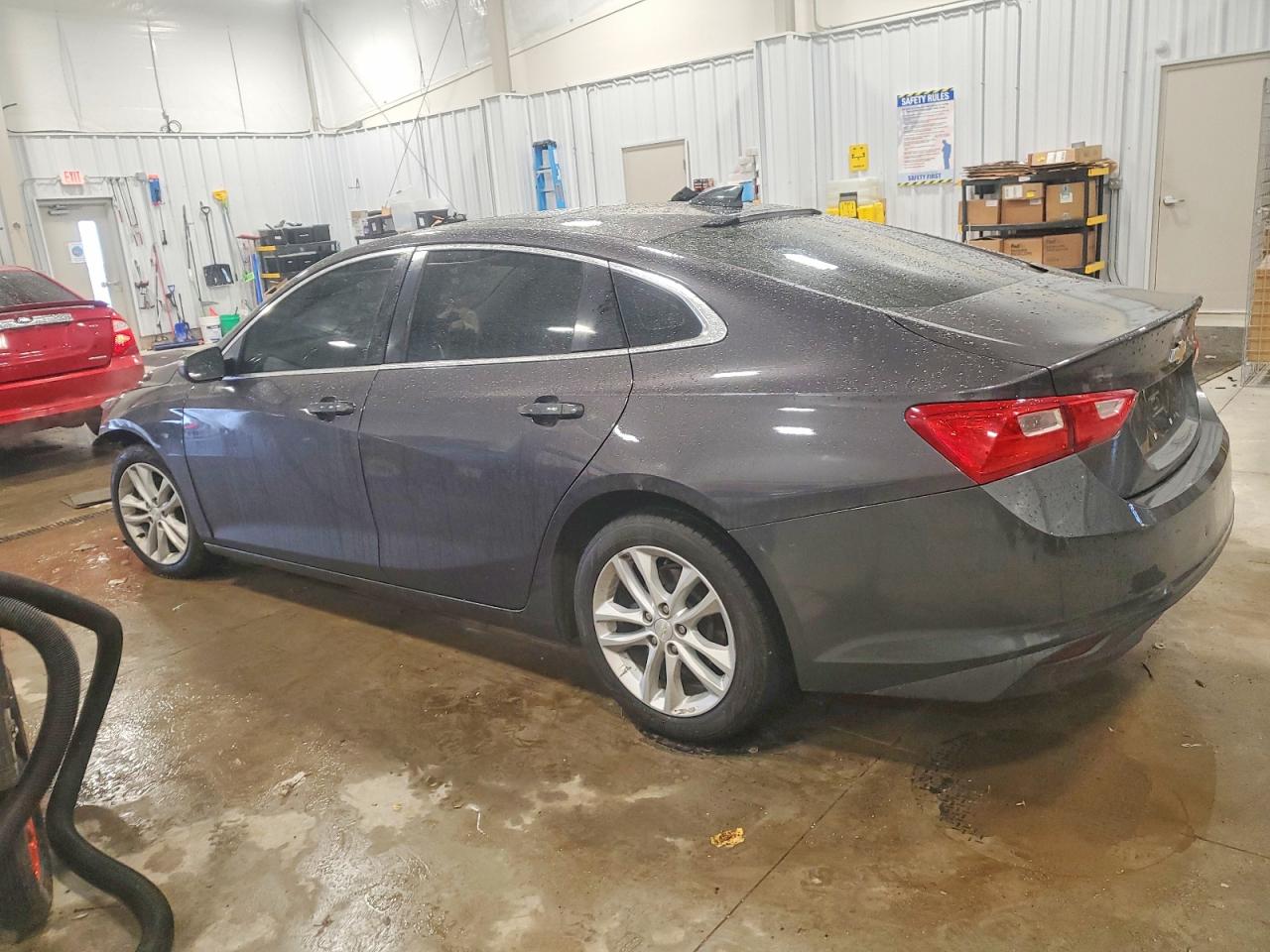 2017 CHEVROLET MALIBU LT photo 3
