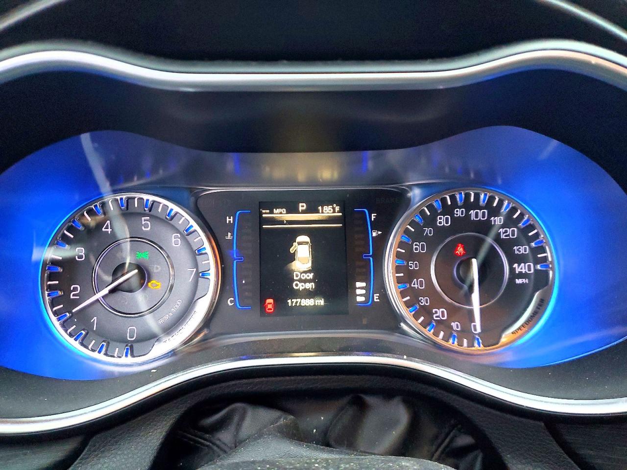 2015 CHRYSLER 200 LIMITED photo 17