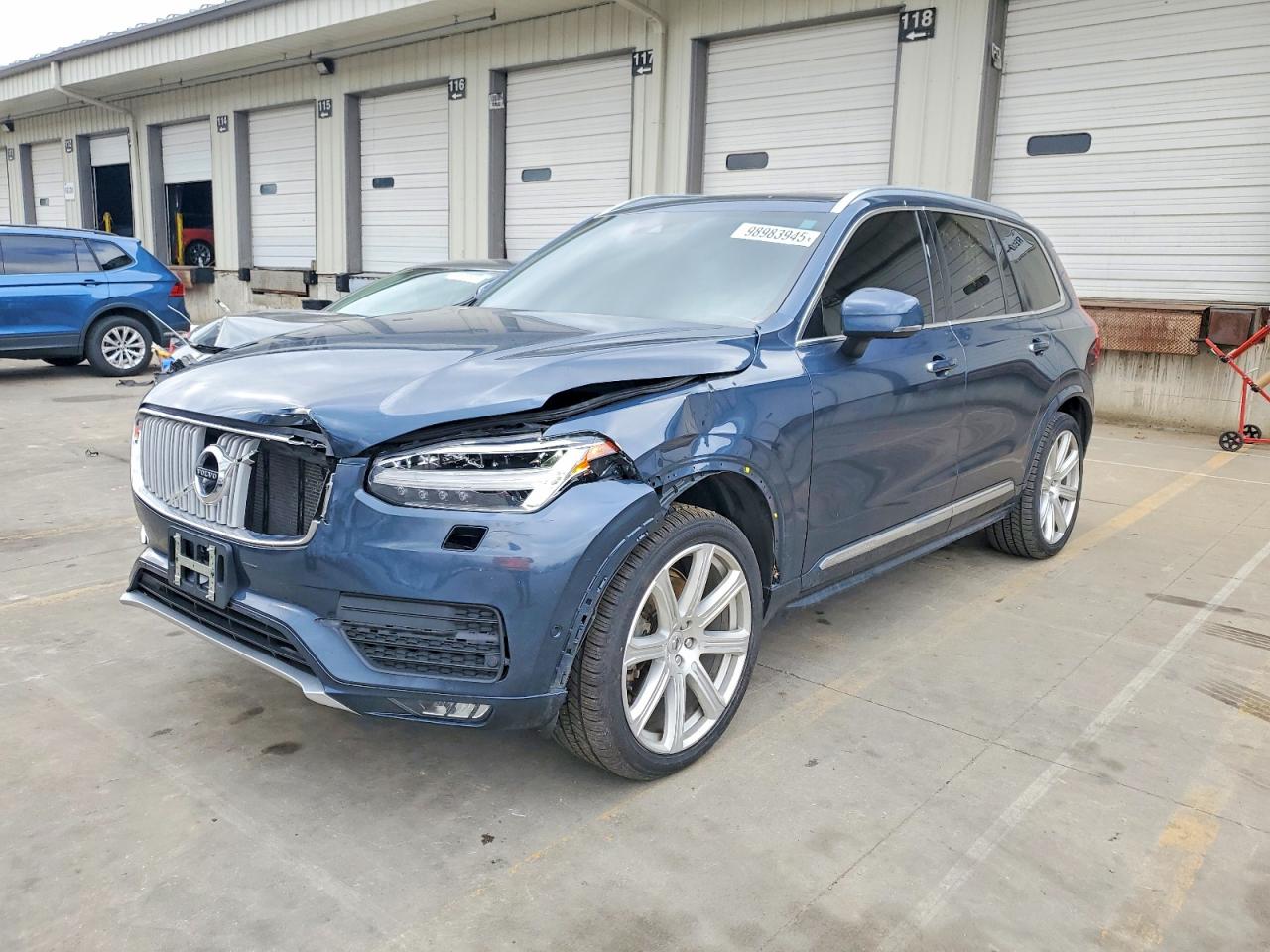 2019 VOLVO XC90