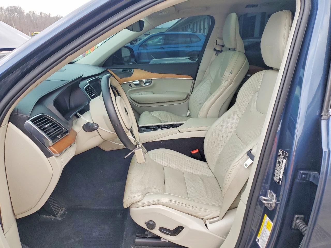 2019 VOLVO XC90 T6 INSCRIPTION photo 7