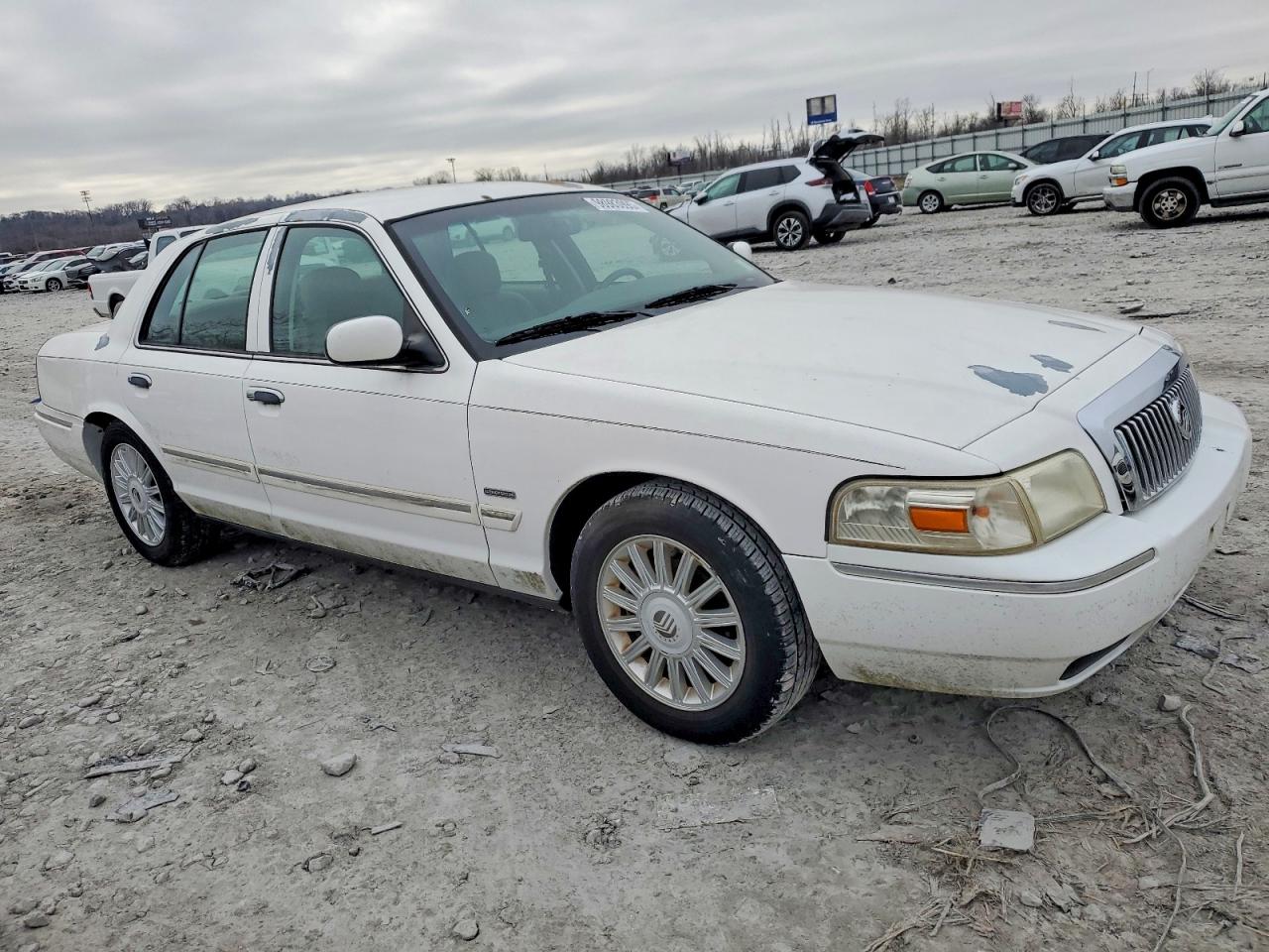 2009 MERCURY GRAND MARQUIS LS photo 4