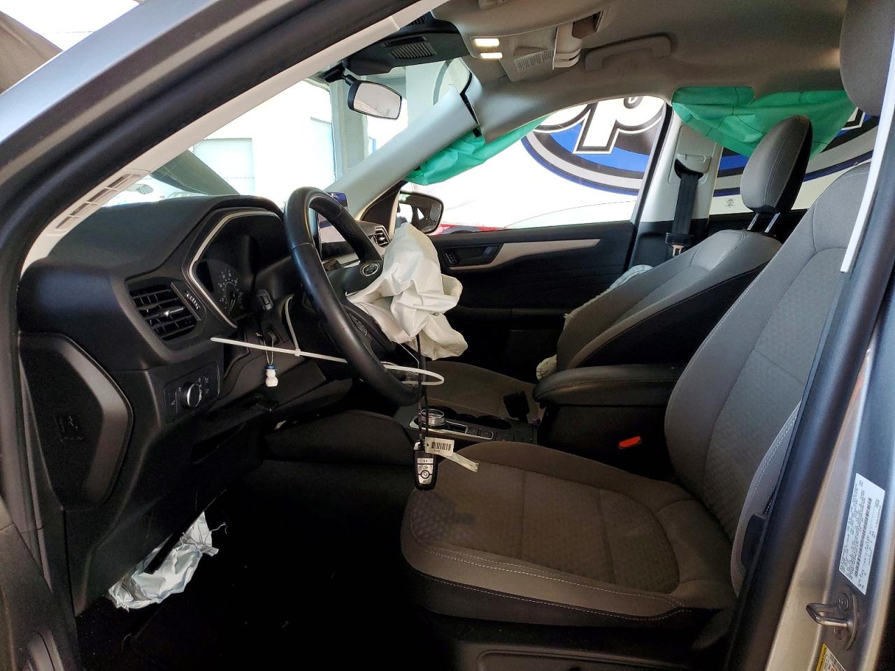 2022 FORD ESCAPE SE photo 13