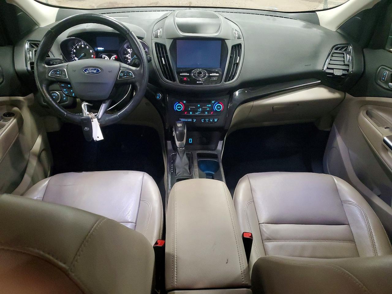 2019 FORD ESCAPE TITANIUM photo 8