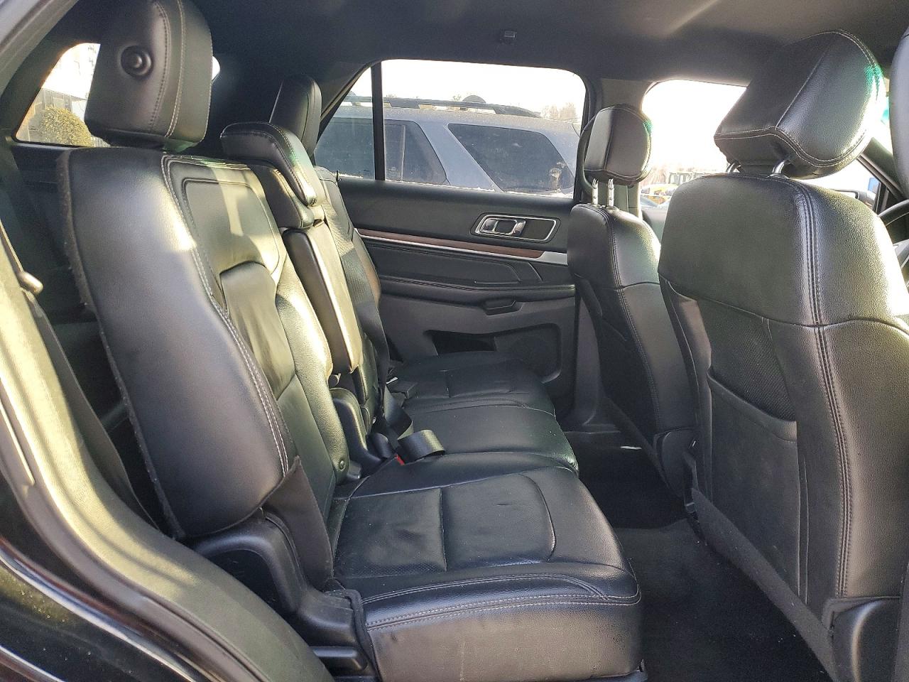 2016 FORD EXPLORER LIMITED photo 11
