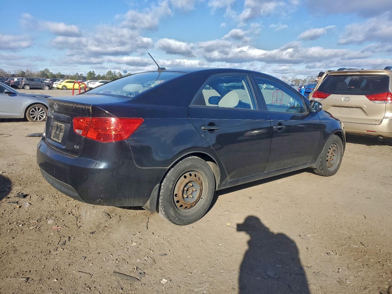2010 KIA FORTE EX photo 3
