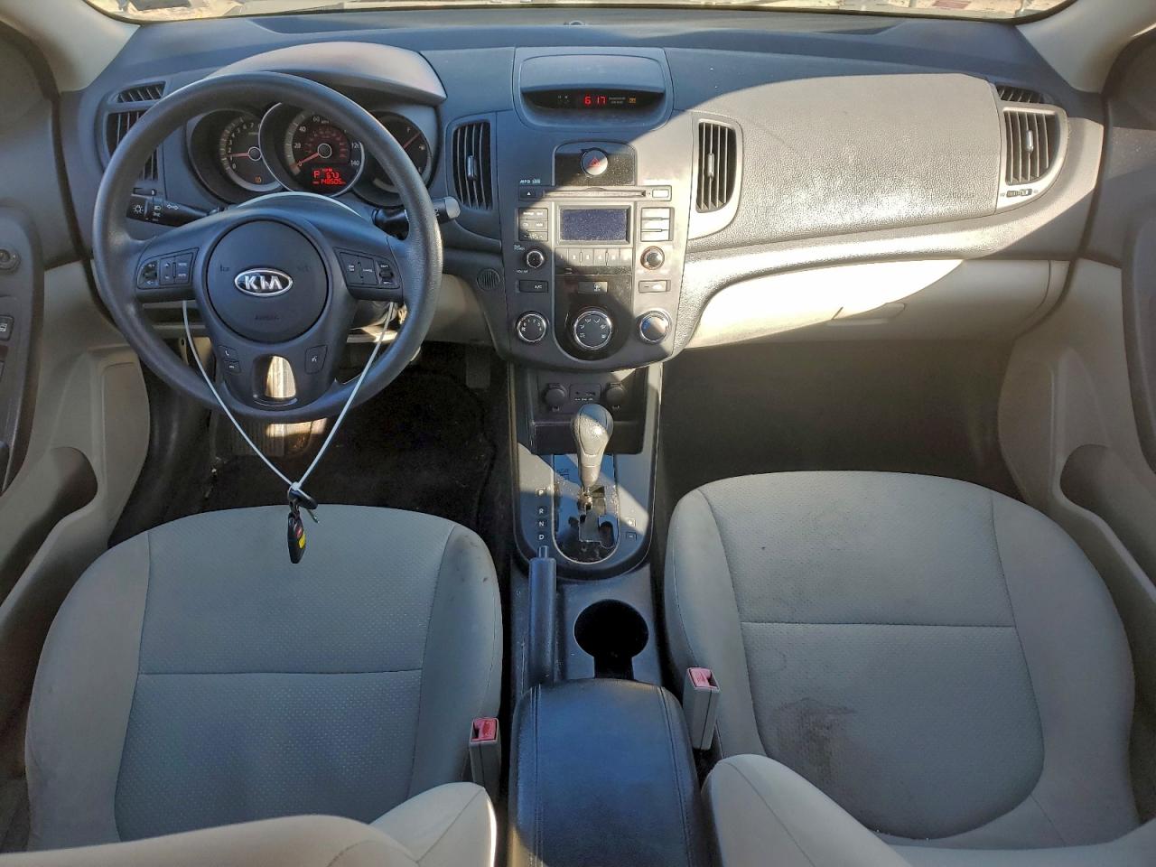 2010 KIA FORTE EX photo 8