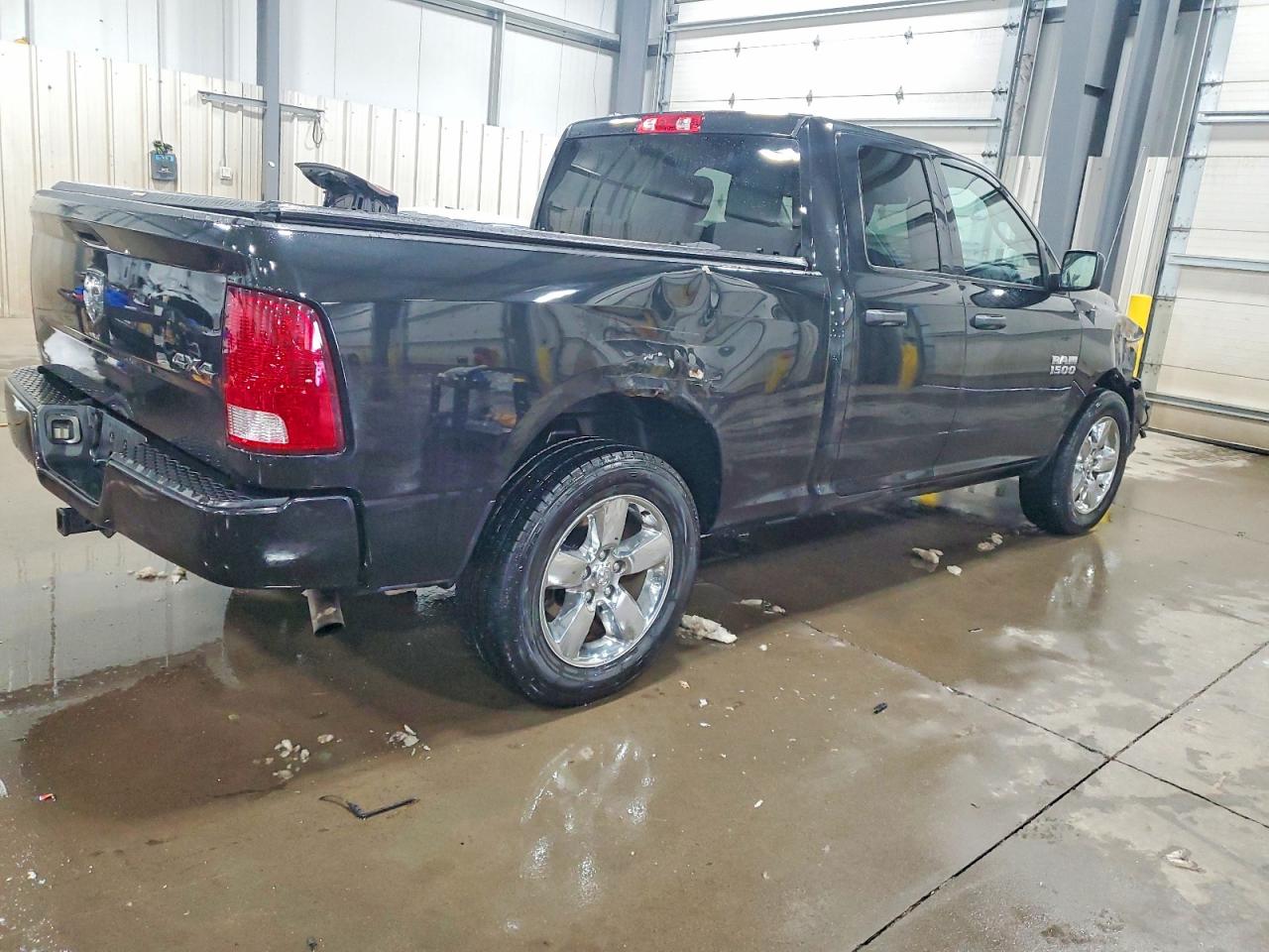 2018 RAM 1500 ST photo 3