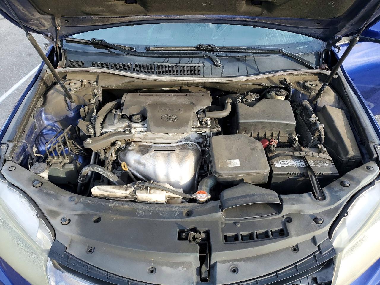 2016 TOYOTA CAMRY LE photo 11
