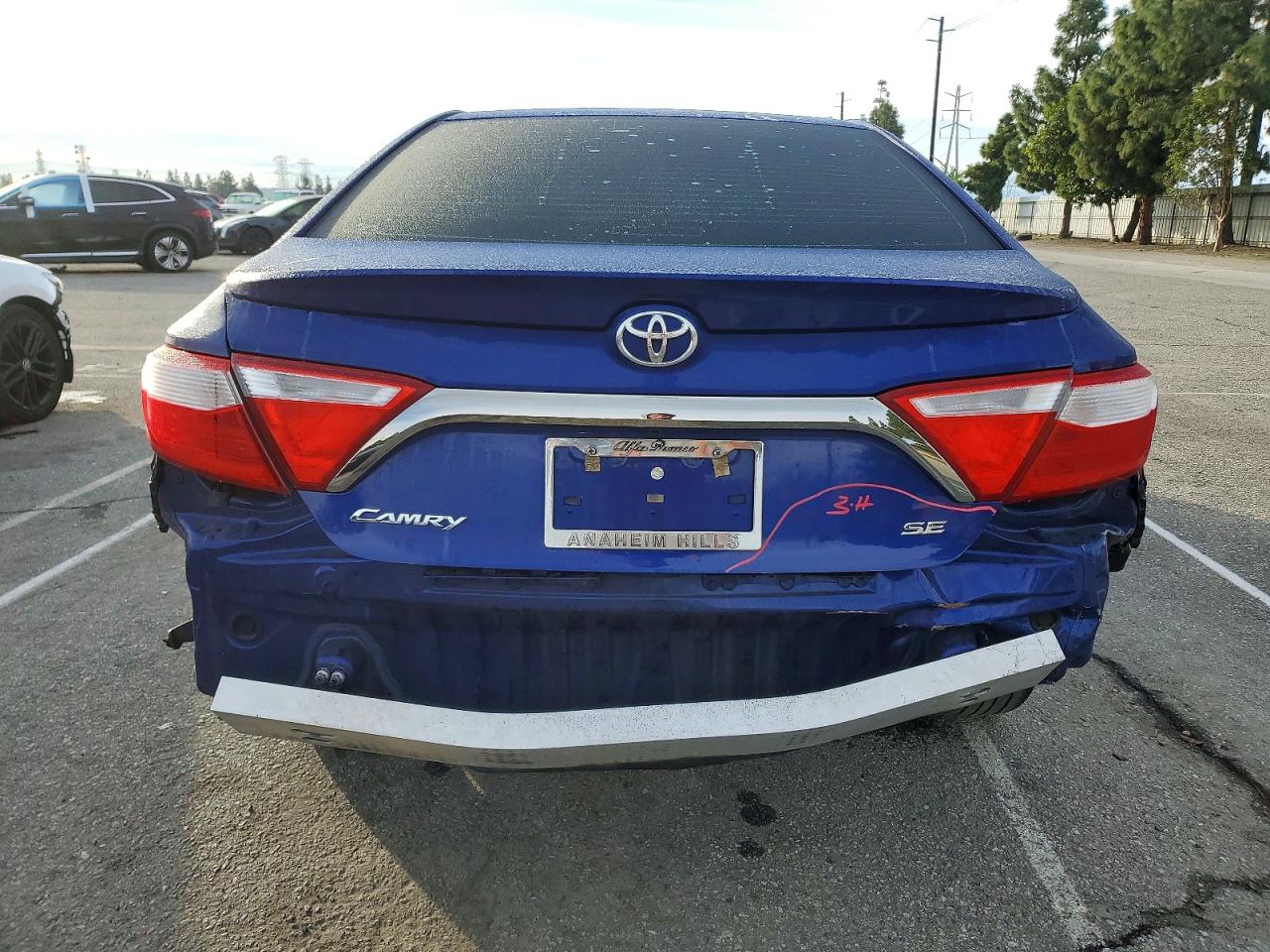 2016 TOYOTA CAMRY LE photo 6