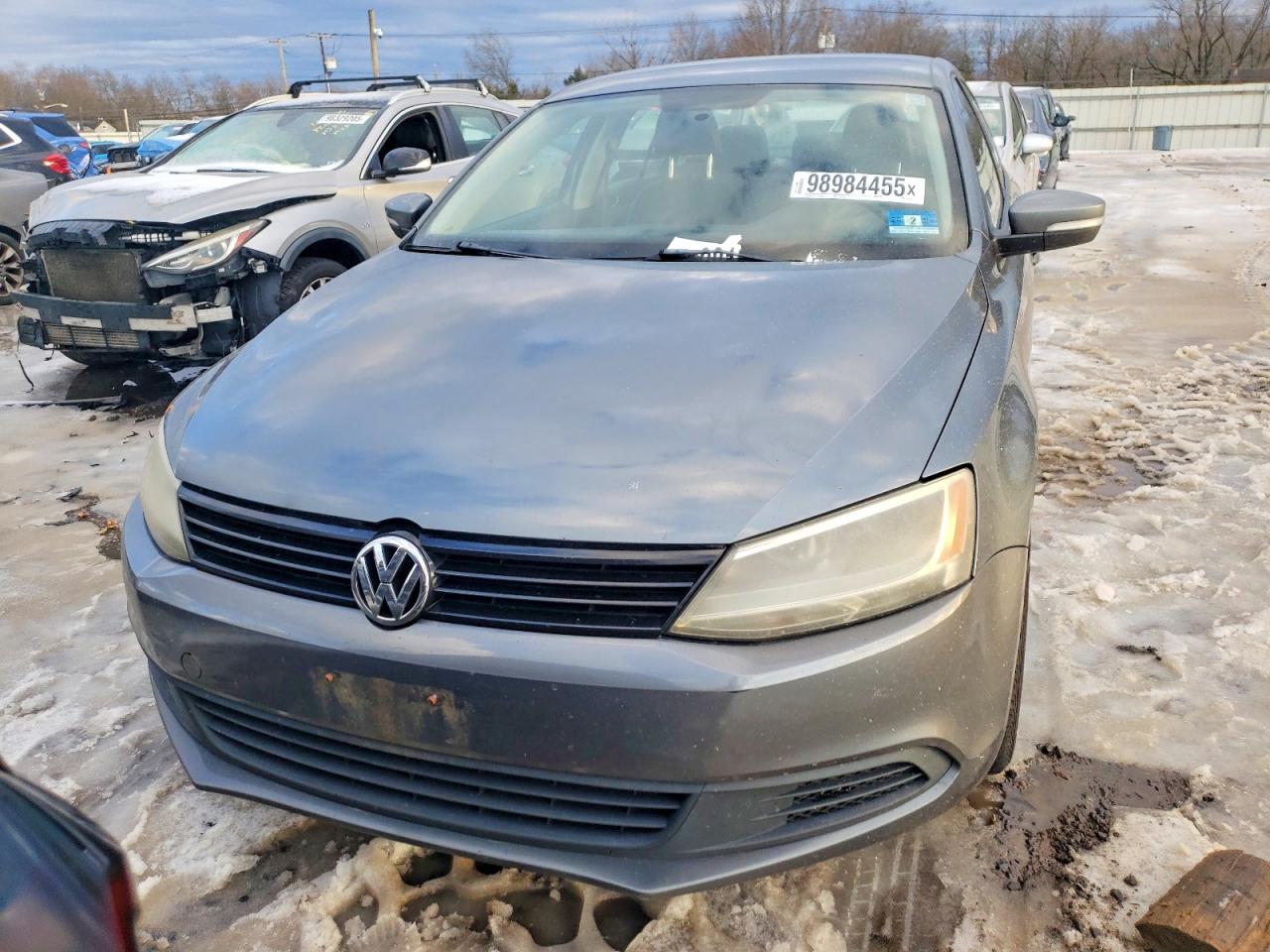 2011 VOLKSWAGEN JETTA SE photo 5