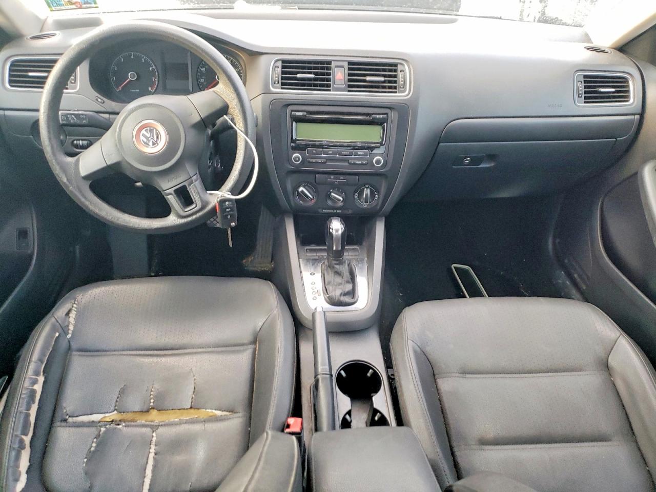 2011 VOLKSWAGEN JETTA SE photo 8