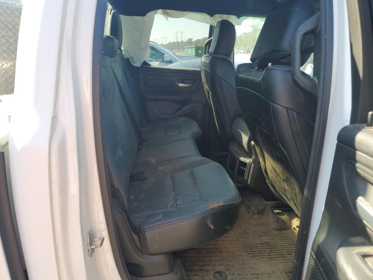 2023 RAM 1500 TRADESMAN photo 16