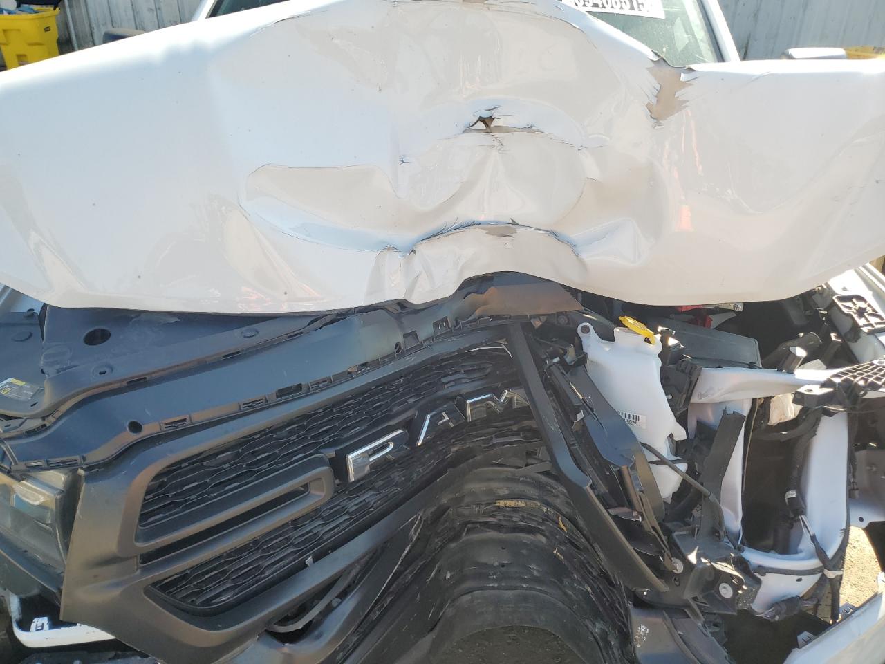 2023 RAM 1500 TRADESMAN photo 17