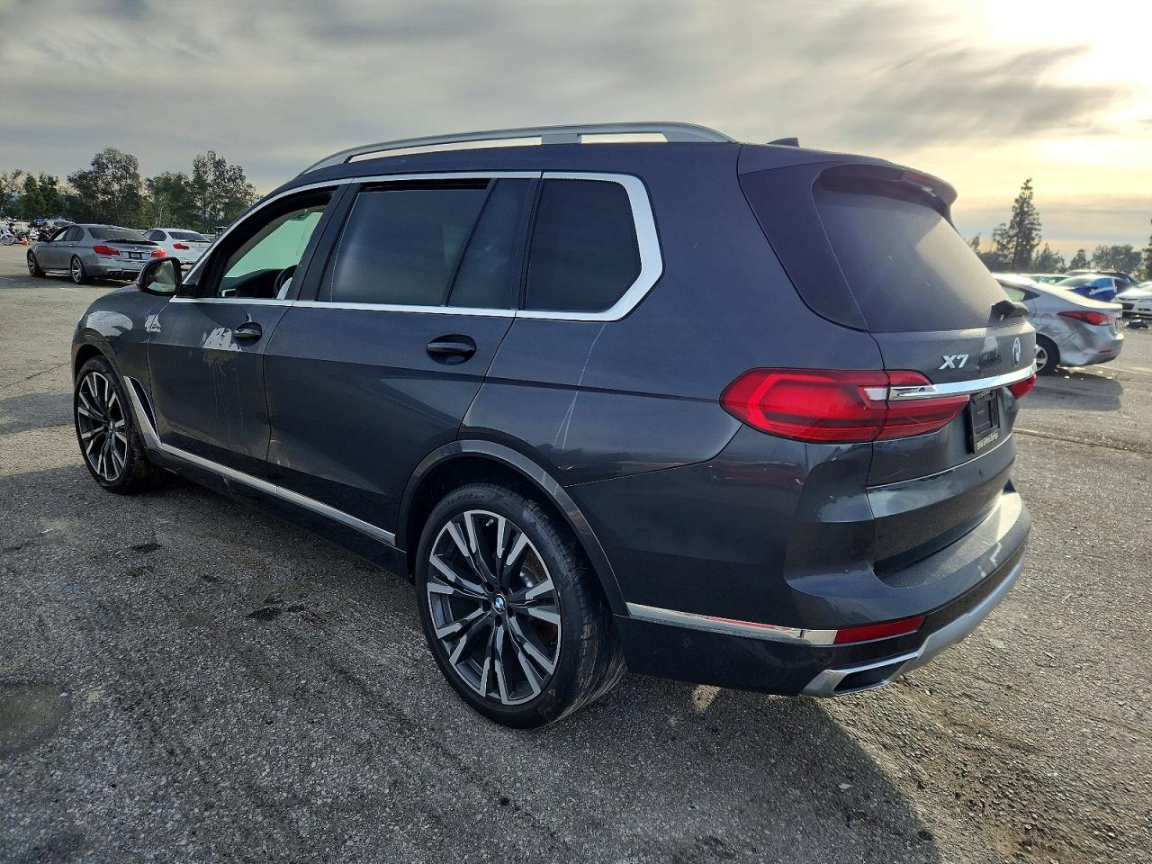 2020 BMW X7 XDRIVE40I photo 2
