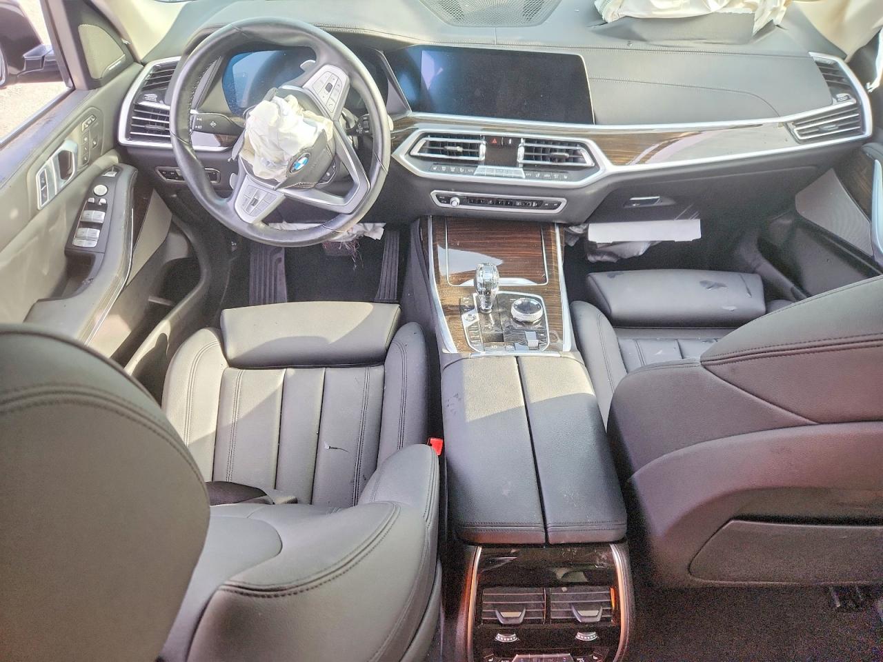 2020 BMW X7 XDRIVE40I photo 8