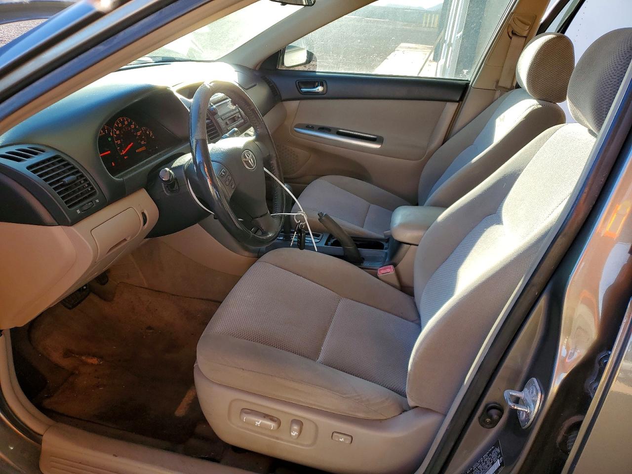 2005 TOYOTA CAMRY LE photo 7