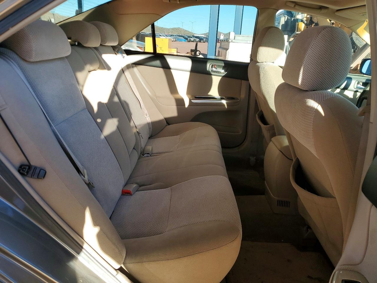 2005 TOYOTA CAMRY LE photo 10