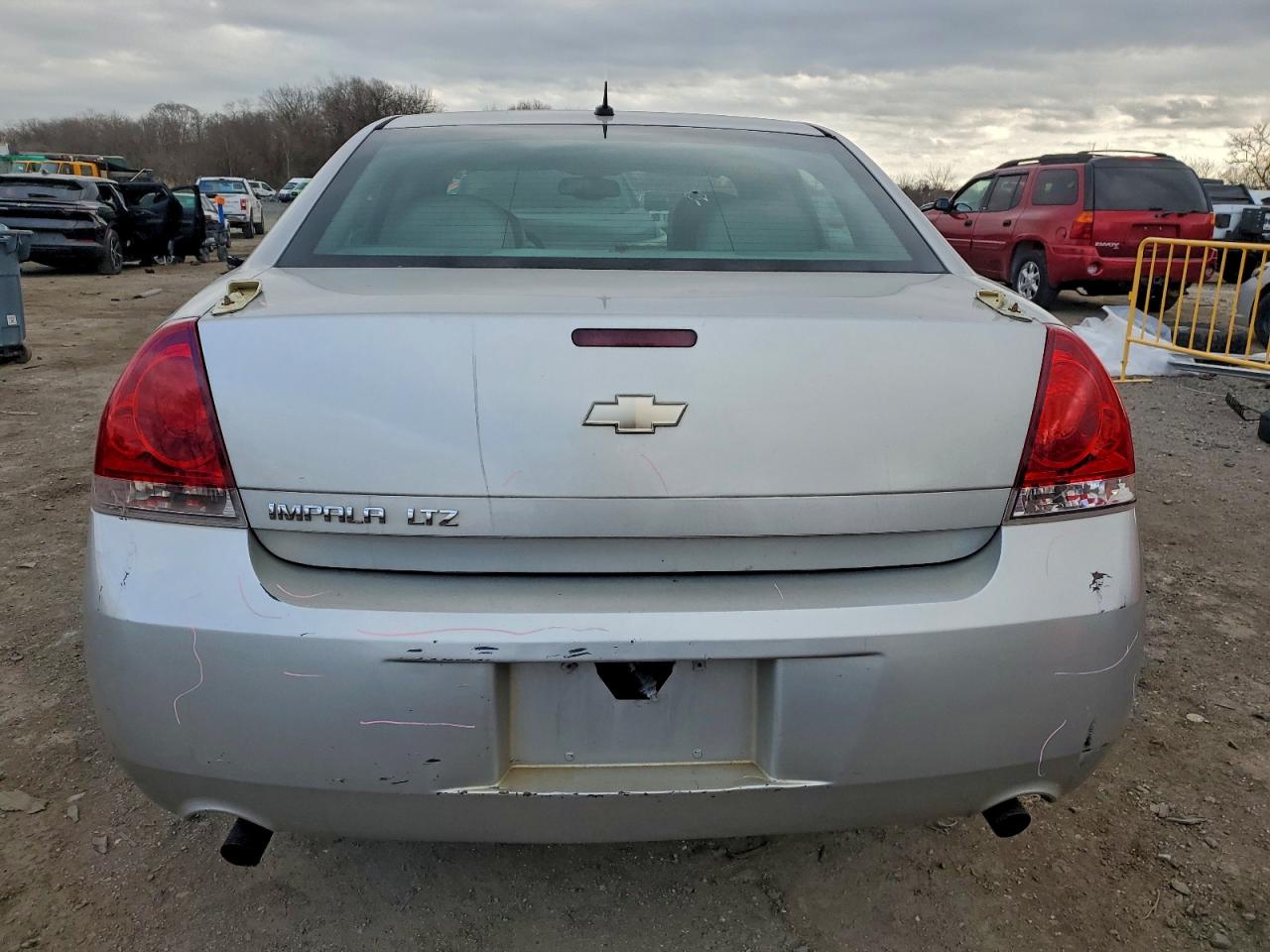 2012 CHEVROLET IMPALA LTZ photo 6