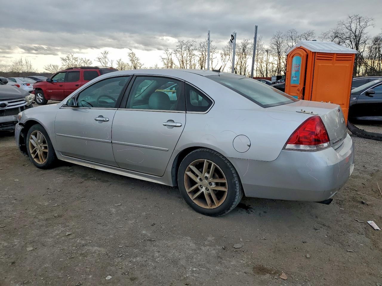 2012 CHEVROLET IMPALA LTZ photo 2