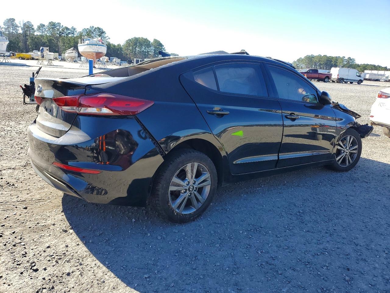 2017 HYUNDAI ELANTRA SE photo 5