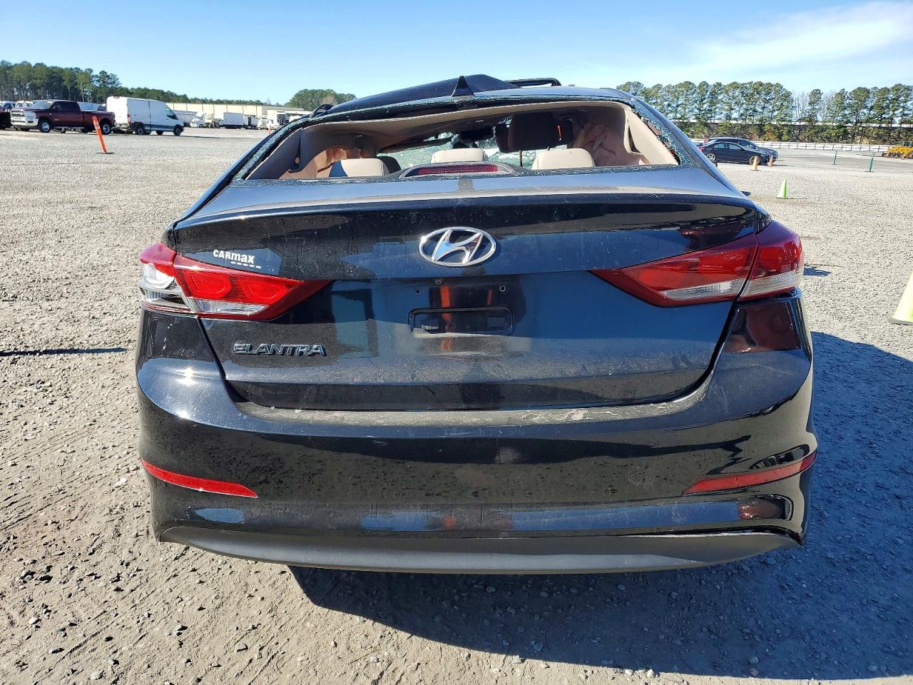 2017 HYUNDAI ELANTRA SE photo 11