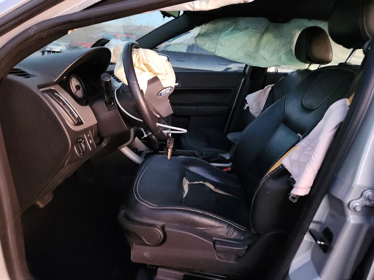2008 FORD FOCUS SE photo 7