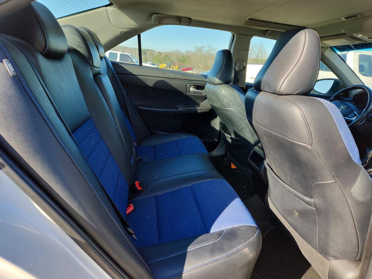 2016 TOYOTA CAMRY LE photo 19