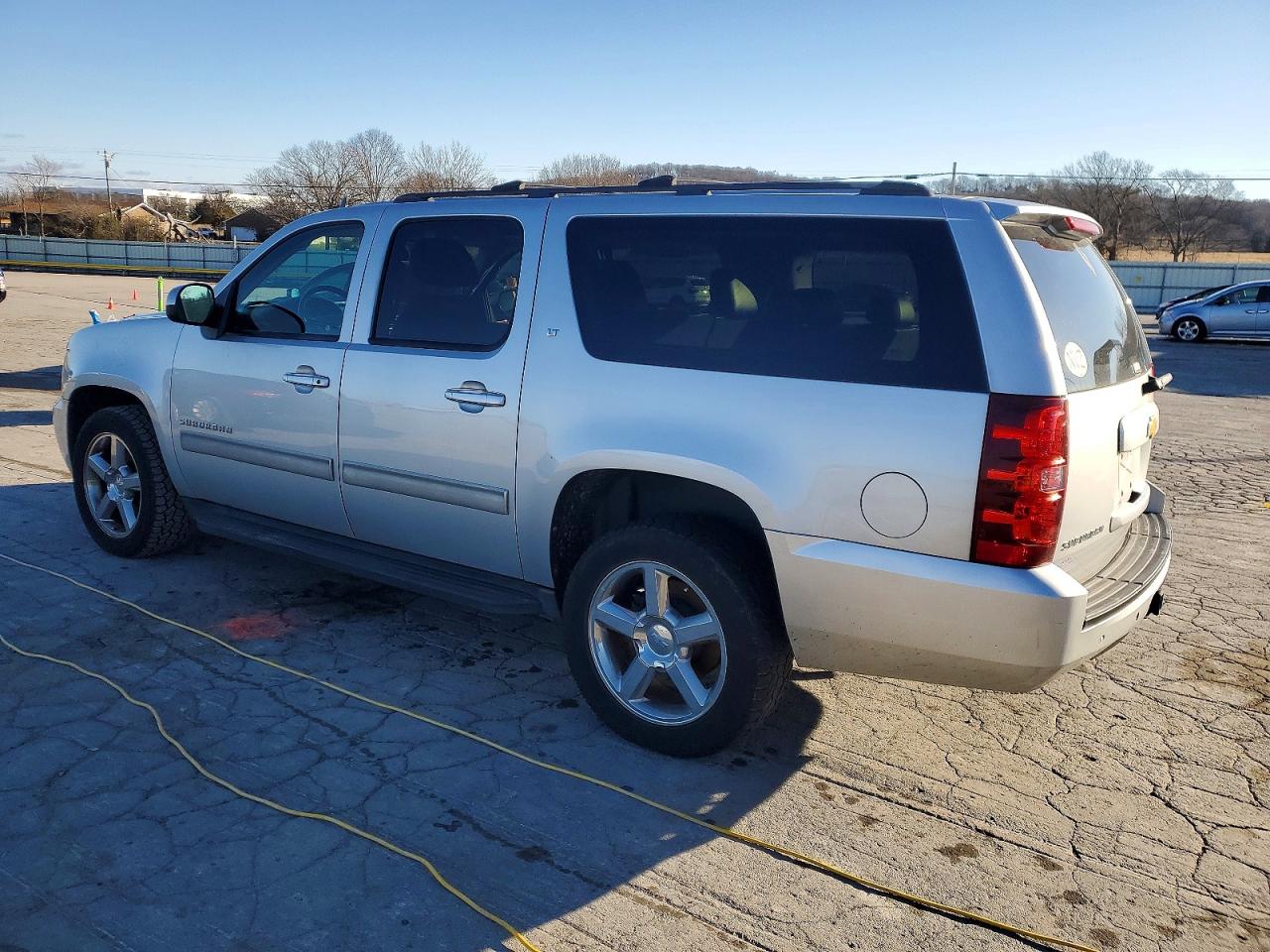 2012 CHEVROLET SUBURBAN C1500 LT photo 2