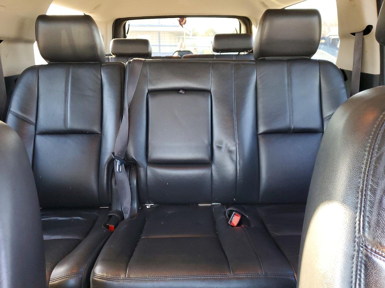 2012 CHEVROLET SUBURBAN C1500 LT photo 10