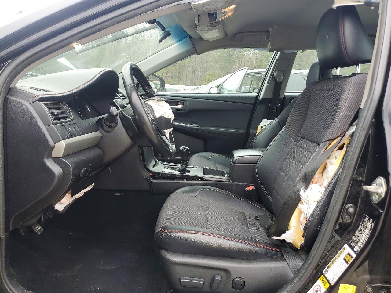 2016 TOYOTA CAMRY LE photo 7