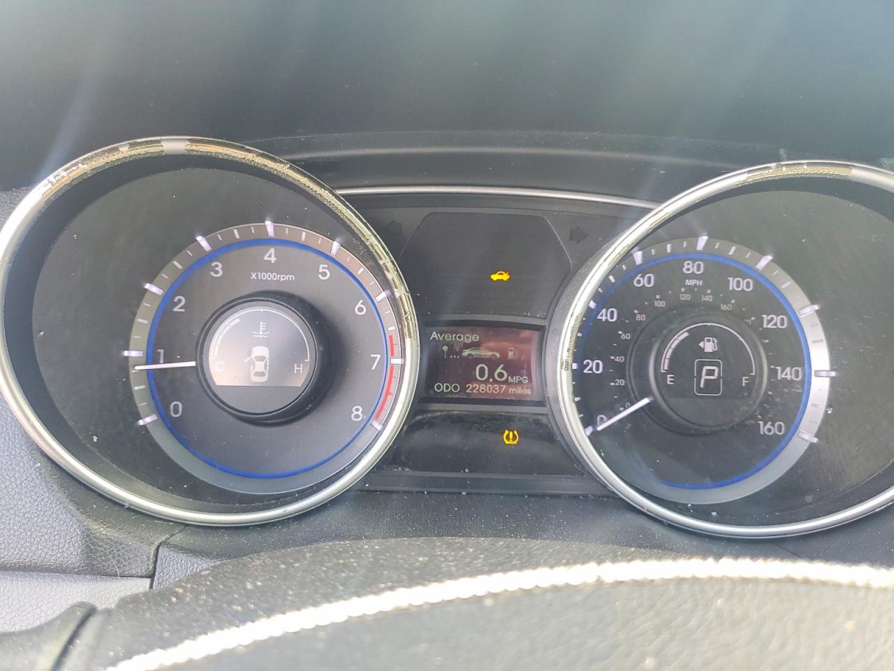 2011 HYUNDAI SONATA GLS photo 9