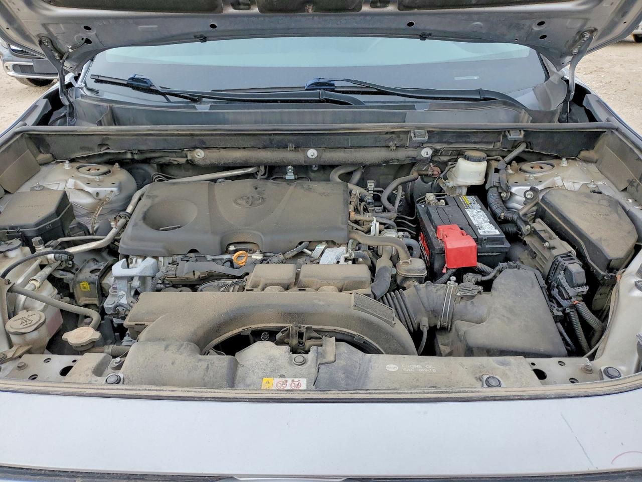 2021 TOYOTA RAV4 LE photo 11