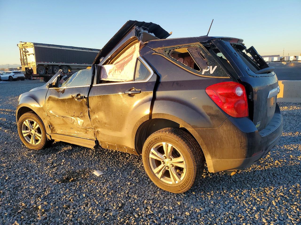 2015 CHEVROLET EQUINOX LS photo 2