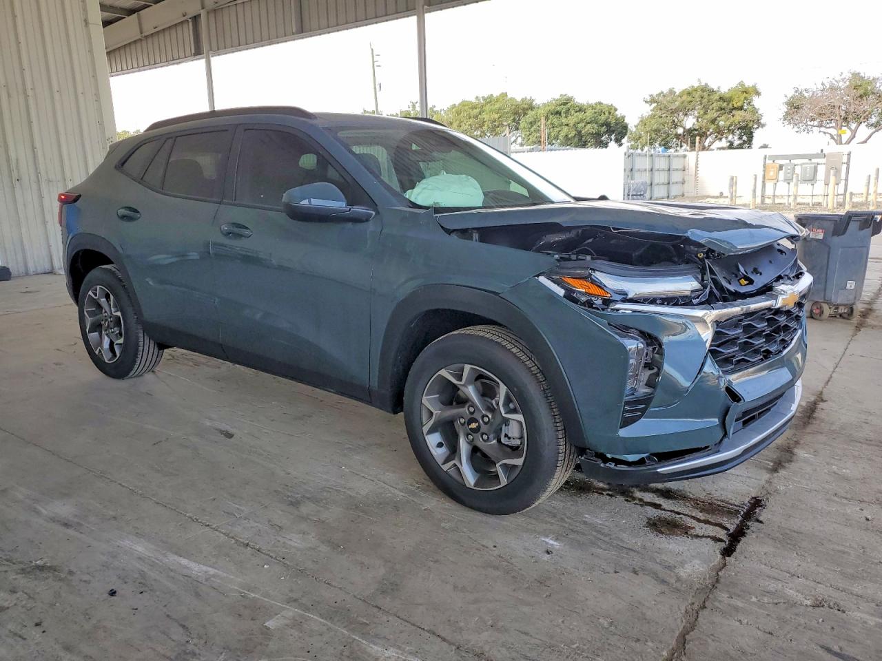 2025 CHEVROLET TRAX 1LT photo 4