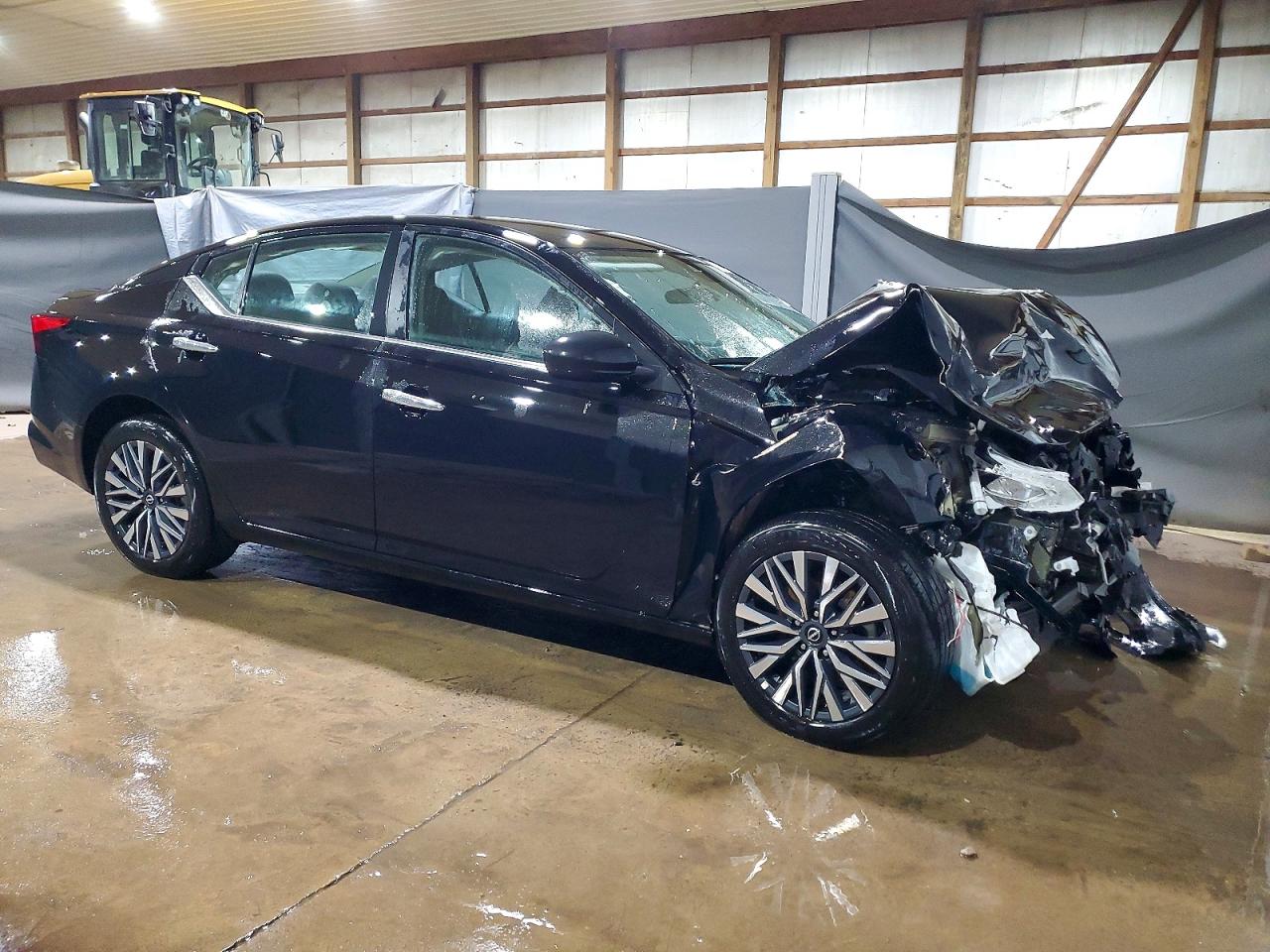 2025 NISSAN ALTIMA SV photo 4