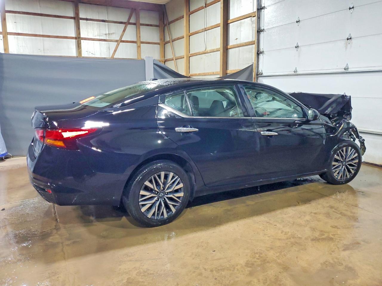 2025 NISSAN ALTIMA SV photo 3