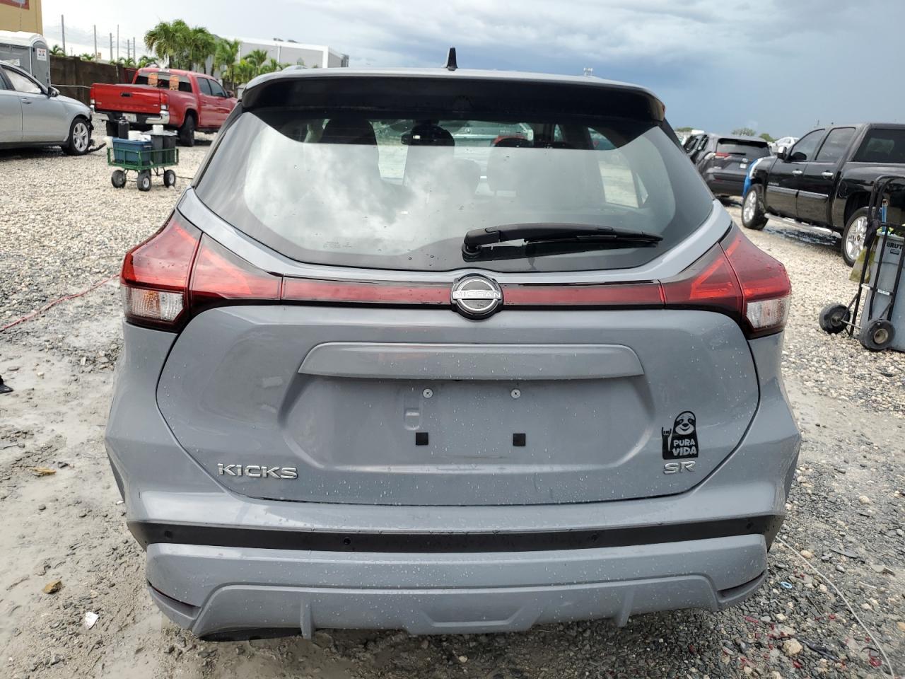 2023 NISSAN KICKS SR photo 6