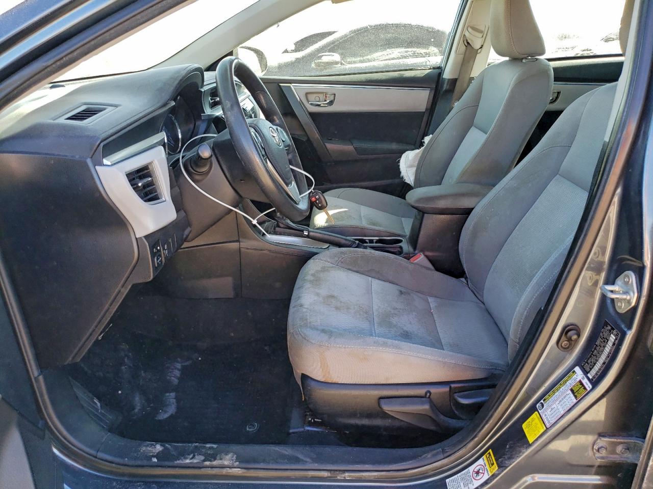 2015 TOYOTA COROLLA L photo 7