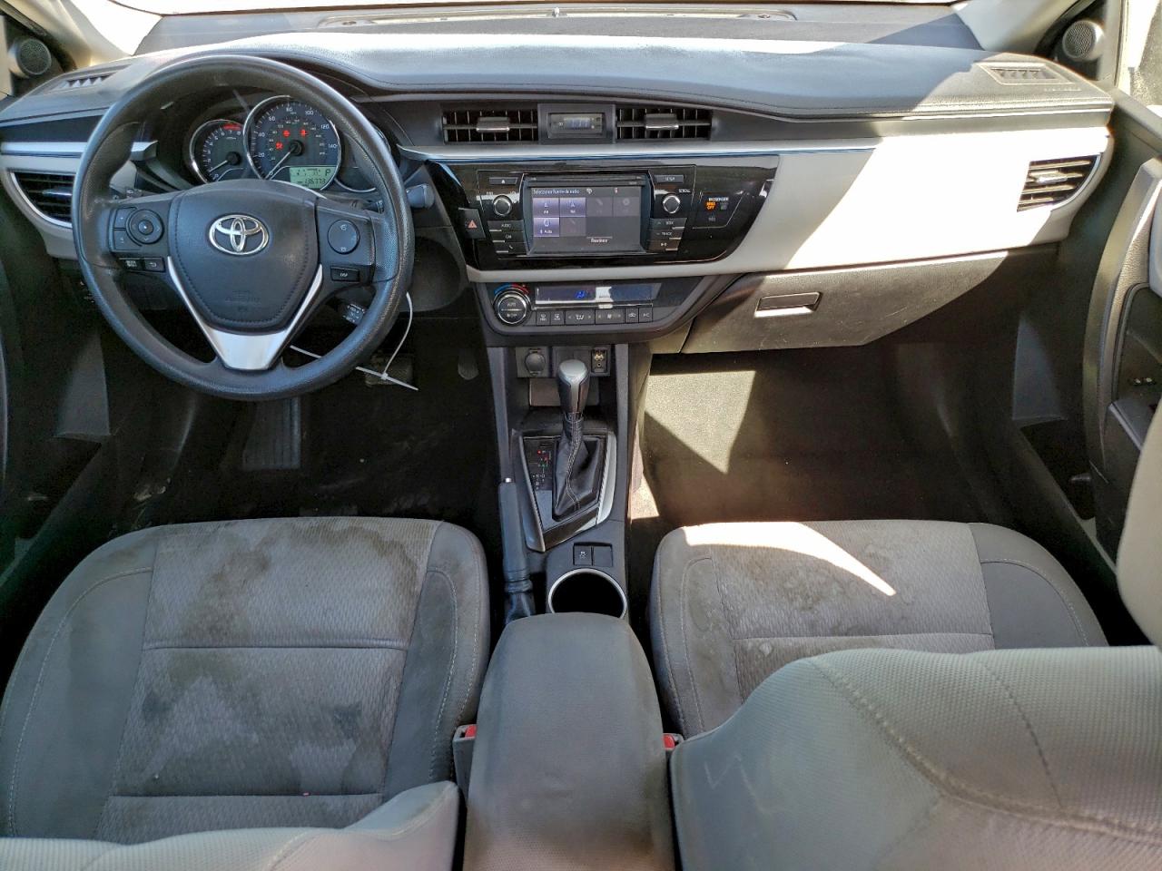 2015 TOYOTA COROLLA L photo 8