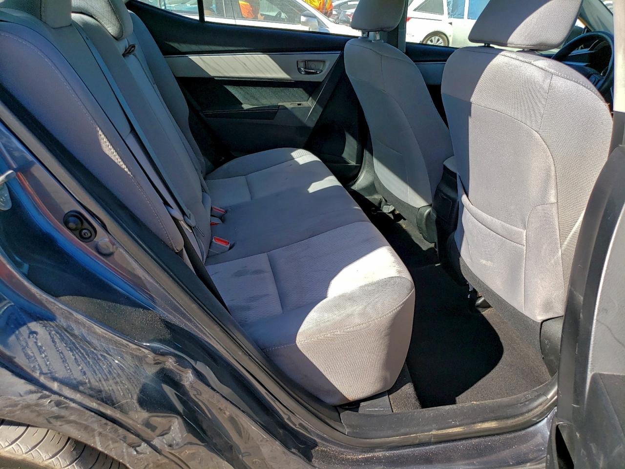2015 TOYOTA COROLLA L photo 10