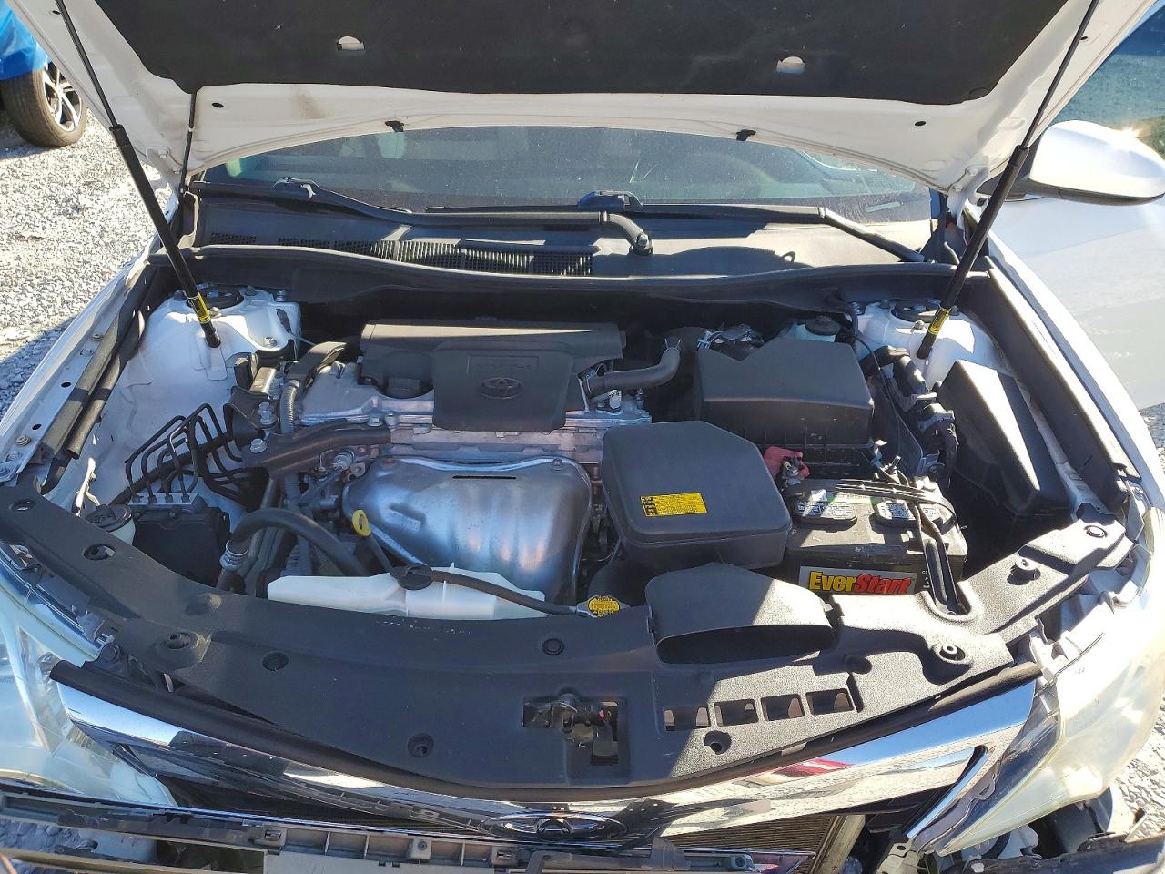 2014 TOYOTA CAMRY L photo 11