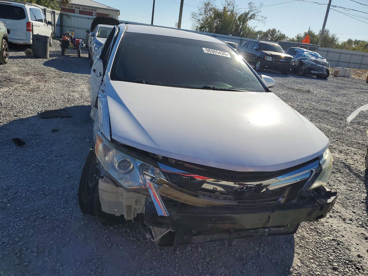 2014 TOYOTA CAMRY L photo 5