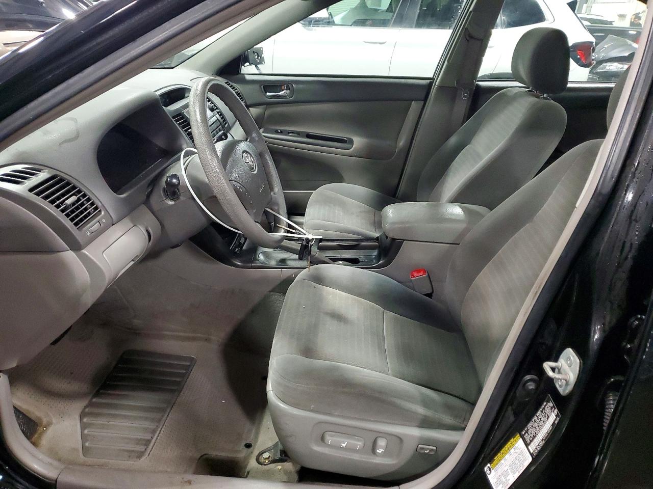 2006 TOYOTA CAMRY LE photo 7