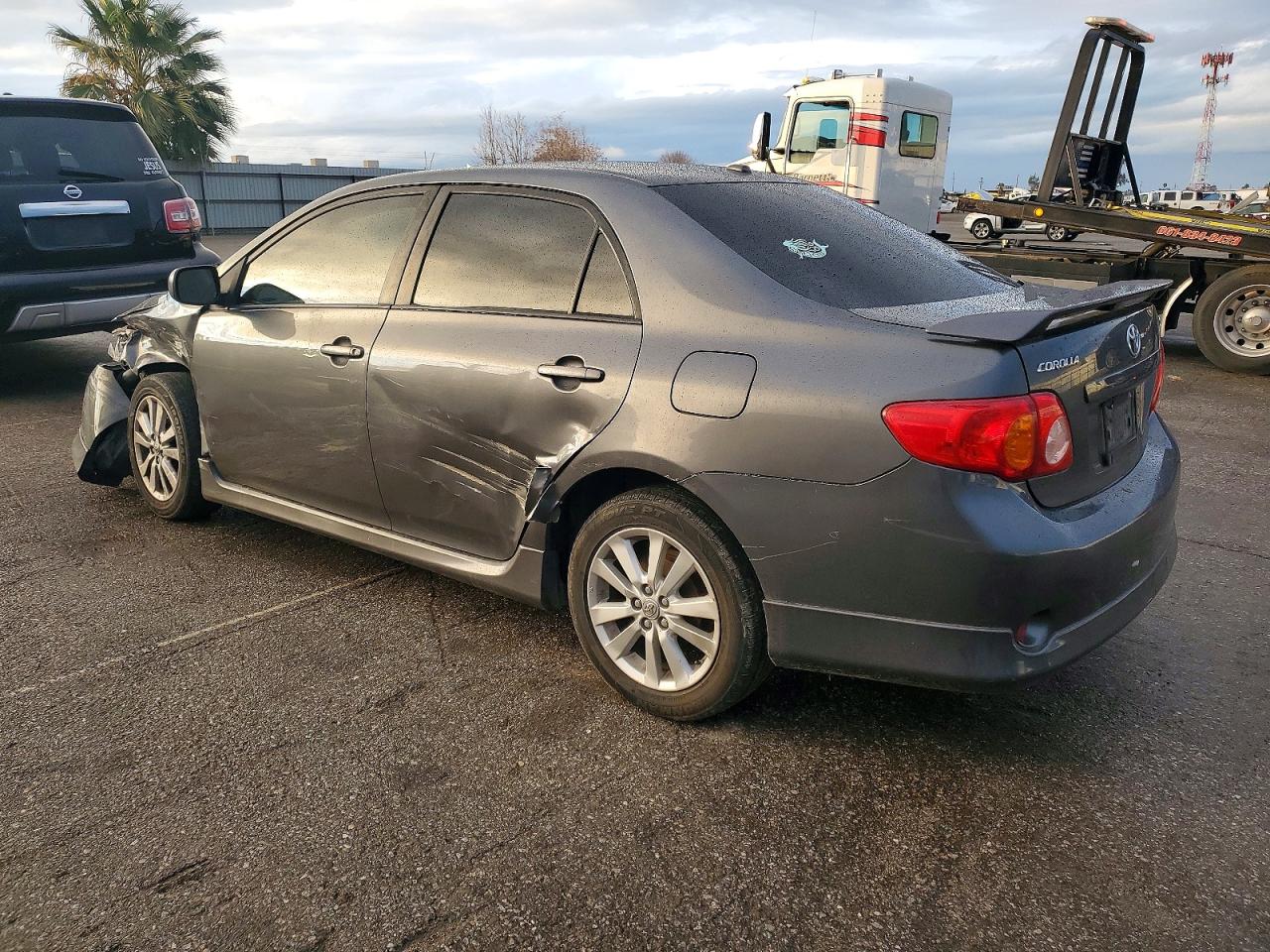 2010 TOYOTA COROLLA BASE photo 3