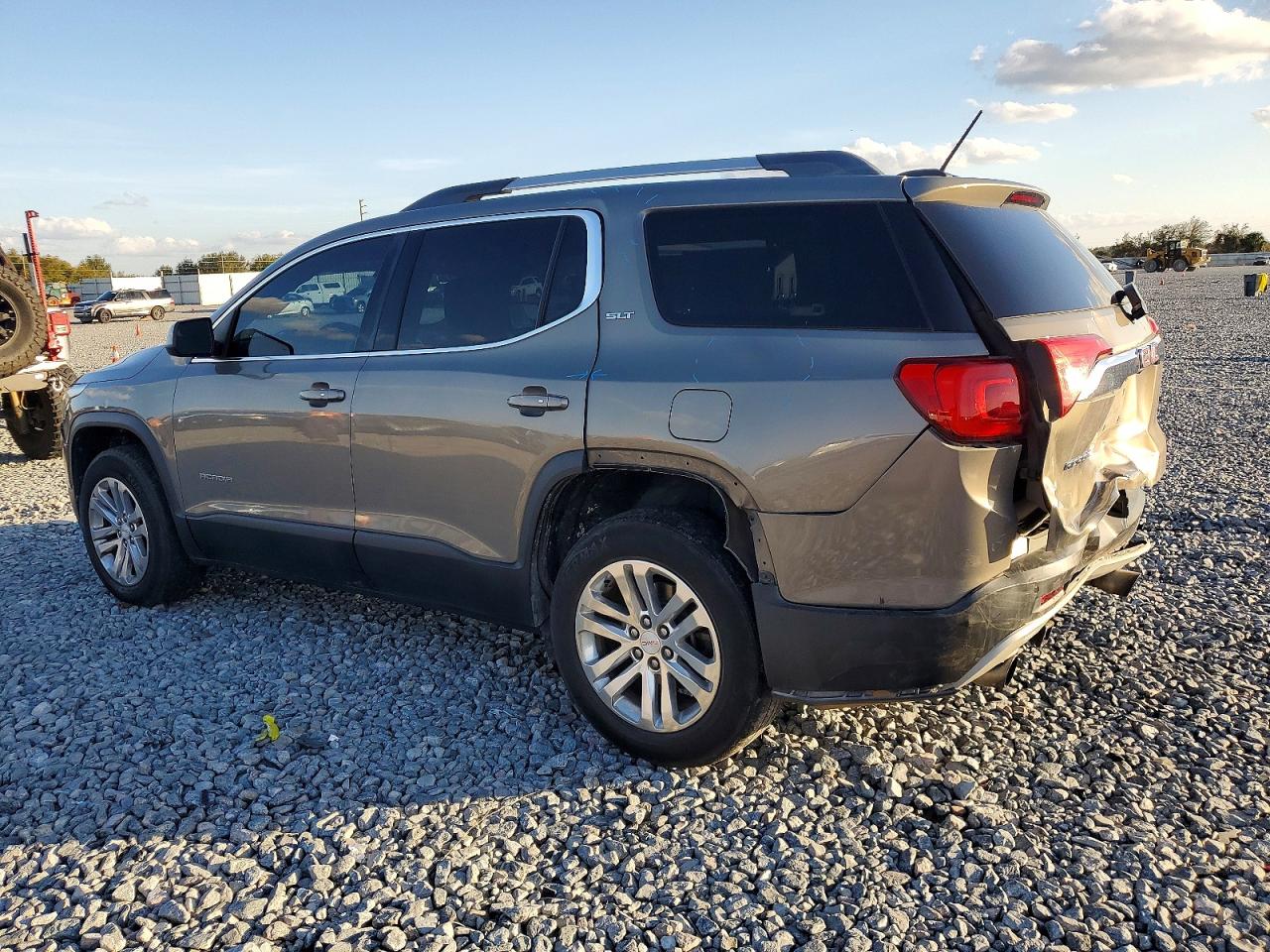 2019 GMC ACADIA SLT-1 photo 2