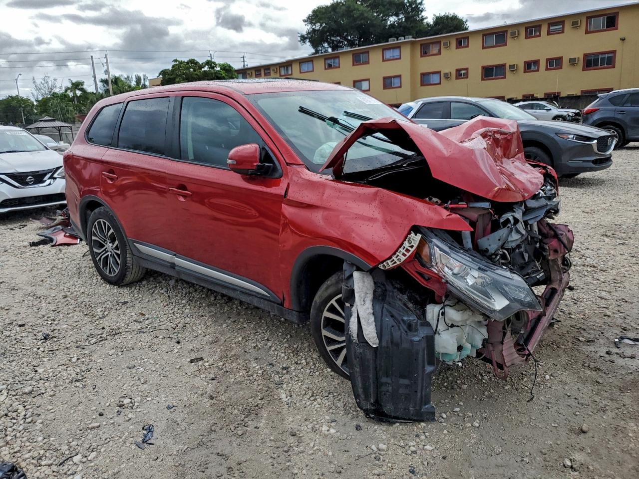 2017 MITSUBISHI OUTLANDER SE photo 4
